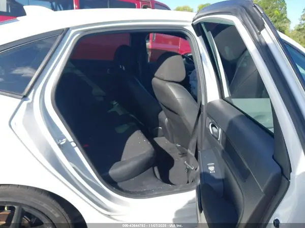 2HGFE2F52RH526201 2024 HONDA CIVIC - Image 8