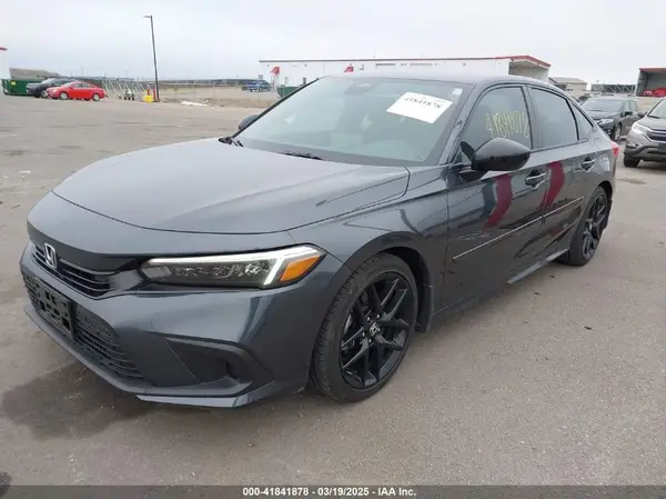 2HGFE2F52RH547355 2024 HONDA CIVIC - Image 2