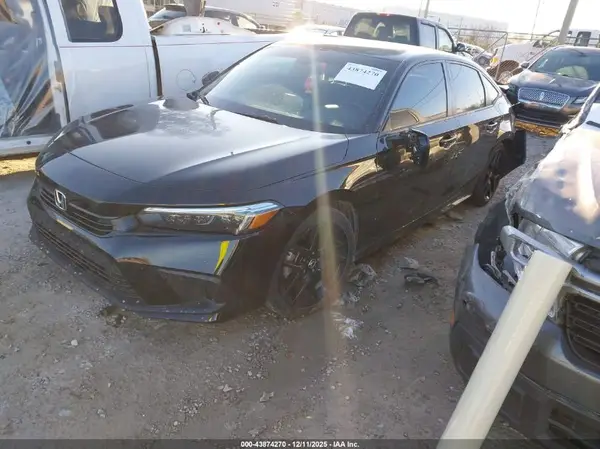 2HGFE2F52RH548568 2024 HONDA CIVIC - Image 2