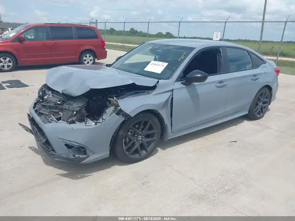 2HGFE2F52RH556282 2024 HONDA CIVIC - Image 2
