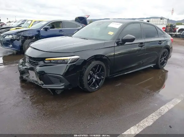 2HGFE2F52RH563393 2024 HONDA CIVIC - Image 2
