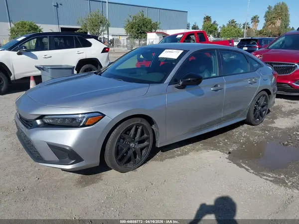 2HGFE2F52RH565967 2024 HONDA CIVIC - Image 2