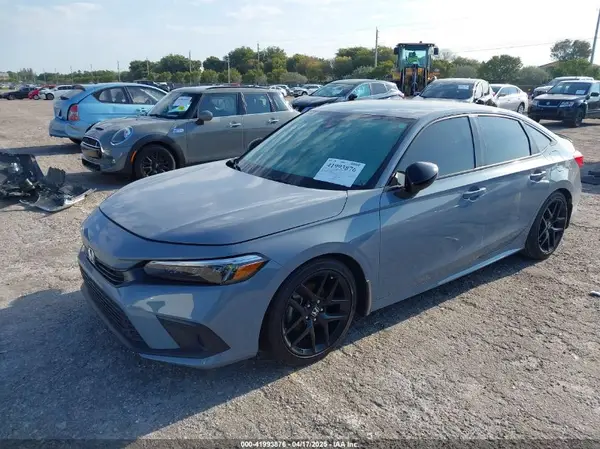 2HGFE2F52RH566679 2024 HONDA CIVIC - Image 2