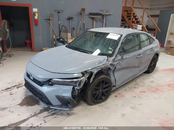 2HGFE2F52RH577925 2024 HONDA CIVIC - Image 2