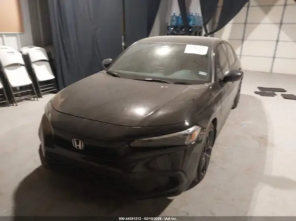 2HGFE2F52RH580517 2024 HONDA CIVIC - Image 2