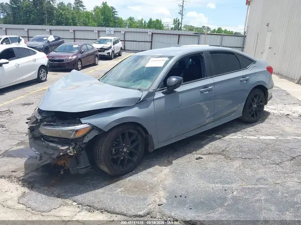 2HGFE2F52RH585068 2024 HONDA CIVIC - Image 2