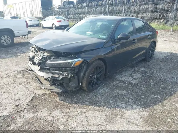 2HGFE2F52RH592456 2024 HONDA CIVIC - Image 2