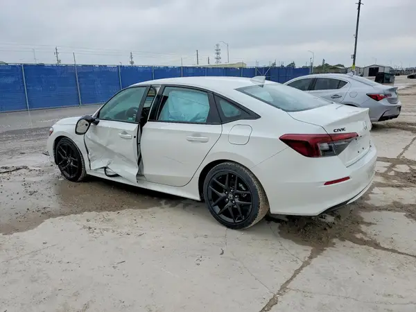 2HGFE2F52TH512144 2026 HONDA CIVIC - Image 2