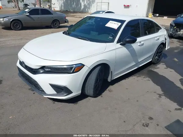 2HGFE2F54NH596700 2022 HONDA CIVIC - Image 2