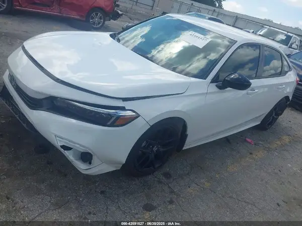 2HGFE2F54RH527754 2024 HONDA CIVIC - Image 2