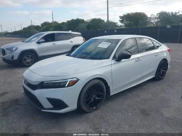 2HGFE2F54RH531741 2024 HONDA CIVIC - Image 2