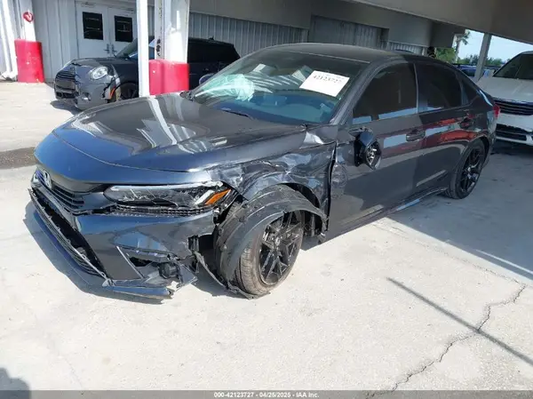 2HGFE2F54RH533652 2024 HONDA CIVIC - Image 2