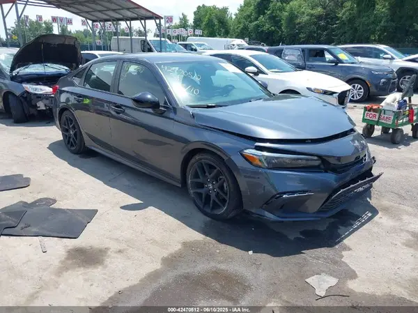 2HGFE2F55NH531385 2022 HONDA CIVIC - Image 1