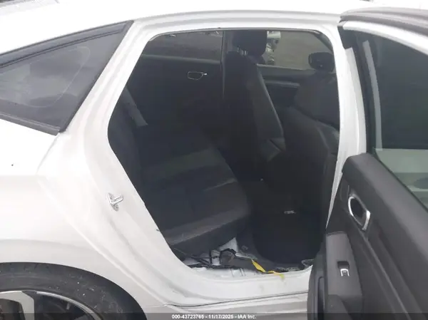 2HGFE2F55RH582651 2024 HONDA CIVIC - Image 8