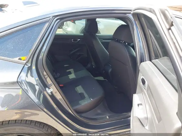 2HGFE2F56TH575537 2026 HONDA CIVIC - Image 8