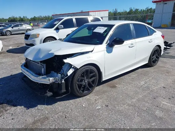 2HGFE2F57RH568069 2024 HONDA CIVIC - Image 2
