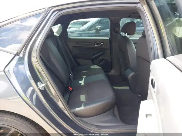 2HGFE2F58RH538949 2024 HONDA CIVIC - Image 8