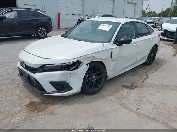 2HGFE2F58RH560563 2024 HONDA CIVIC - Image 2