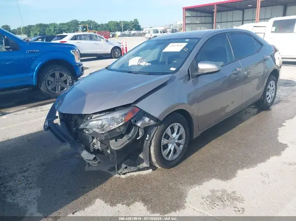 2T1BPRHE0GC611476 2016 TOYOTA COROLLA - Image 2