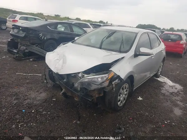 2T1BPRHE1HC779693 2017 TOYOTA COROLLA - Image 2
