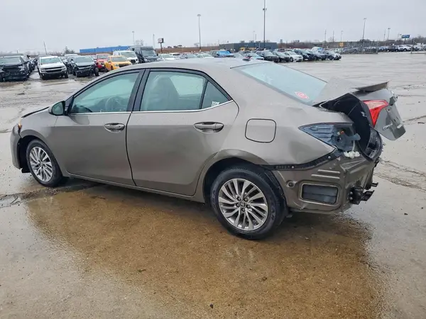 2T1BPRHE1HC799023 2017 TOYOTA COROLLA - Image 2