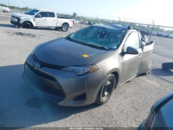 2T1BPRHE1HC848317 2017 TOYOTA COROLLA - Image 2