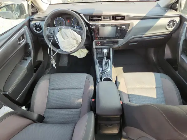2T1BPRHE1HC865750 2017 TOYOTA COROLLA - Image 8