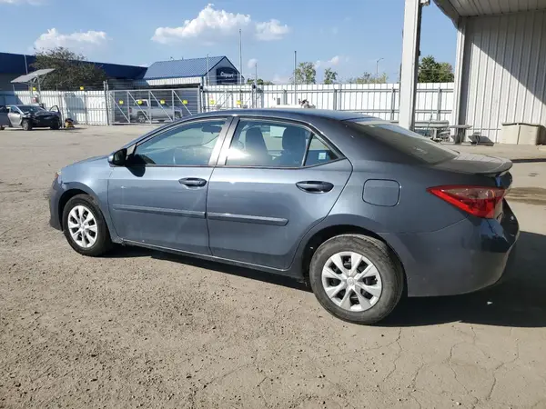 2T1BPRHE3HC795118 2017 TOYOTA COROLLA - Image 2
