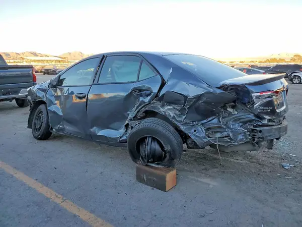 2T1BPRHE3HC798343 2017 TOYOTA COROLLA - Image 2