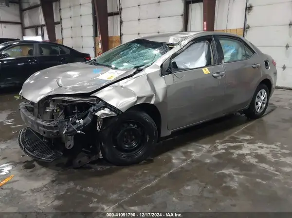 2T1BPRHE4GC734374 2016 TOYOTA COROLLA - Image 2