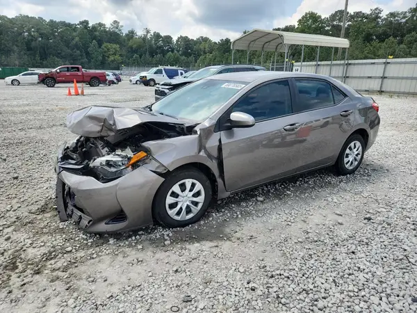 2T1BPRHE4JC052795 2018 TOYOTA COROLLA - Image 1