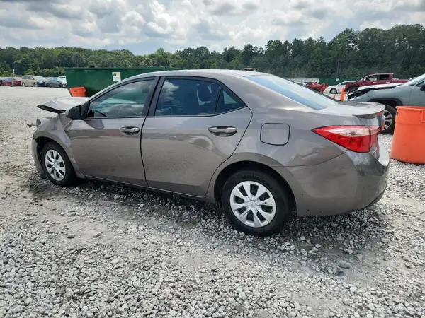 2T1BPRHE4JC052795 2018 TOYOTA COROLLA - Image 2