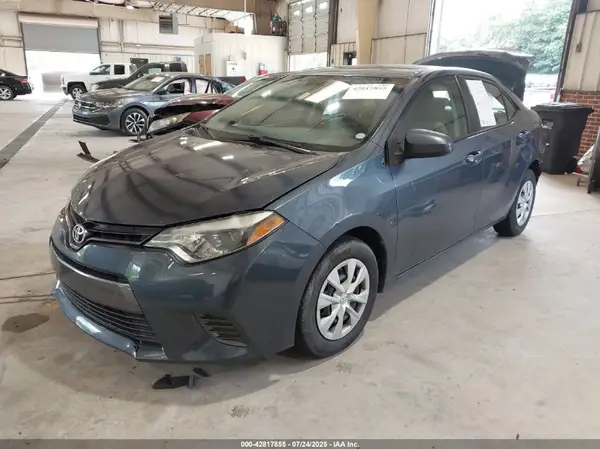 2T1BPRHE5GC686335 2016 TOYOTA COROLLA - Image 2