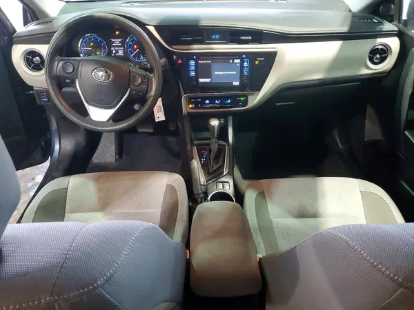 2T1BPRHE5HC747961 2017 TOYOTA COROLLA - Image 8