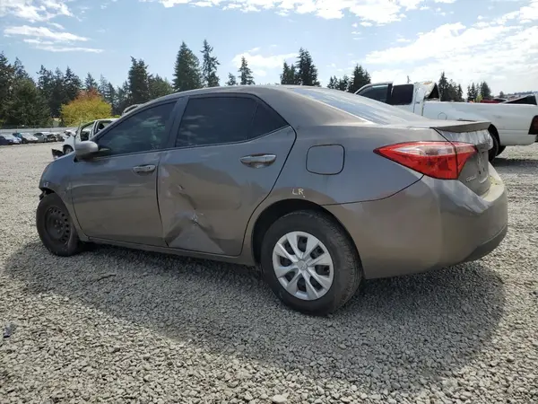 2T1BPRHE5HC841953 2017 TOYOTA COROLLA - Image 2
