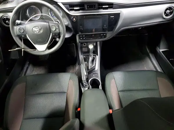 2T1BPRHE5HC921897 2017 TOYOTA COROLLA - Image 8