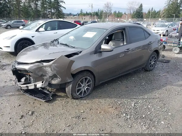 2T1BPRHE5HC956259 2017 TOYOTA COROLLA - Image 2