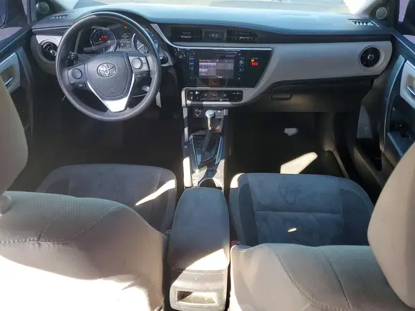 2T1BPRHE5JC090469 2018 TOYOTA COROLLA - Image 8