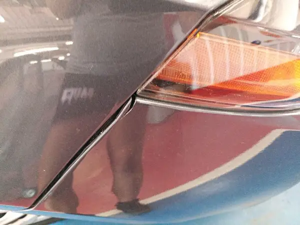 2T1BPRHE5JC109912 2018 TOYOTA COROLLA - Image 2