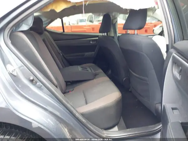 2T1BPRHE6JC039062 2018 TOYOTA COROLLA - Image 8