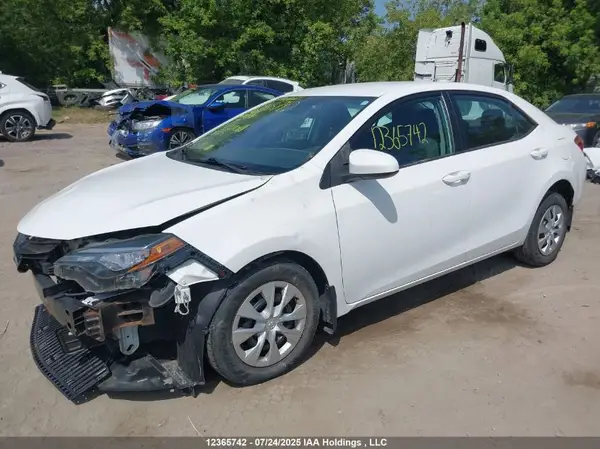 2T1BPRHE7HC818870 2017 TOYOTA COROLLA - Image 2