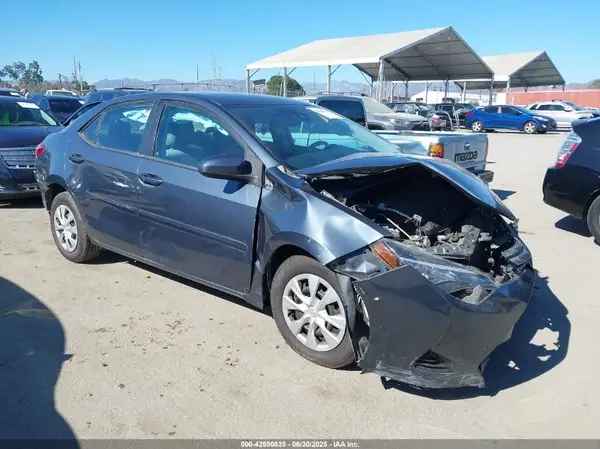 2T1BPRHE8HC947555 2017 TOYOTA COROLLA - Image 1