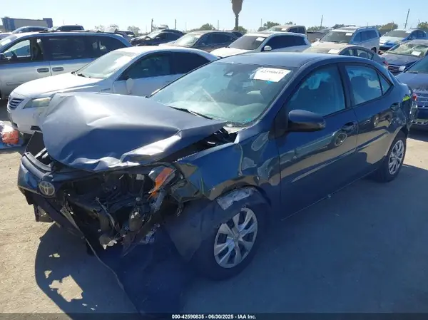 2T1BPRHE8HC947555 2017 TOYOTA COROLLA - Image 2