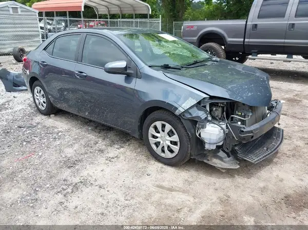 2T1BPRHE9JC033644 2018 TOYOTA COROLLA - Image 1