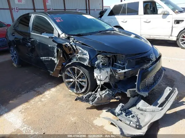 2T1BURHE08C748377 2017 TOYOTA COROLLA - Image 1
