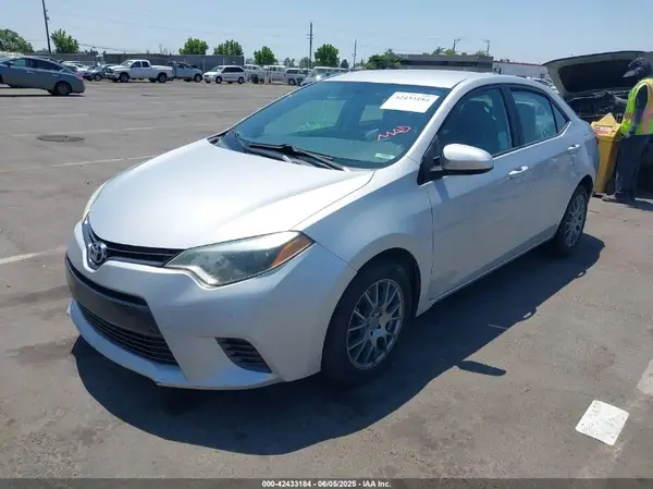 2T1BURHE0GC547268 2016 TOYOTA COROLLA - Image 2