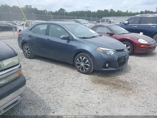 2T1BURHE0GC568136 2016 TOYOTA COROLLA - Image 1