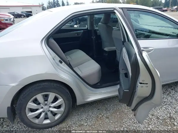 2T1BURHE0GC632465 2016 TOYOTA COROLLA - Image 8