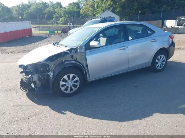 2T1BURHE0GC738401 2016 TOYOTA COROLLA - Image 2