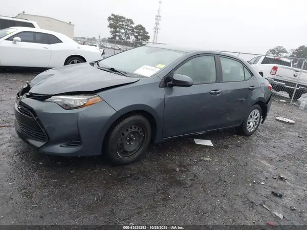 2T1BURHE0HC754910 2017 TOYOTA COROLLA - Image 2